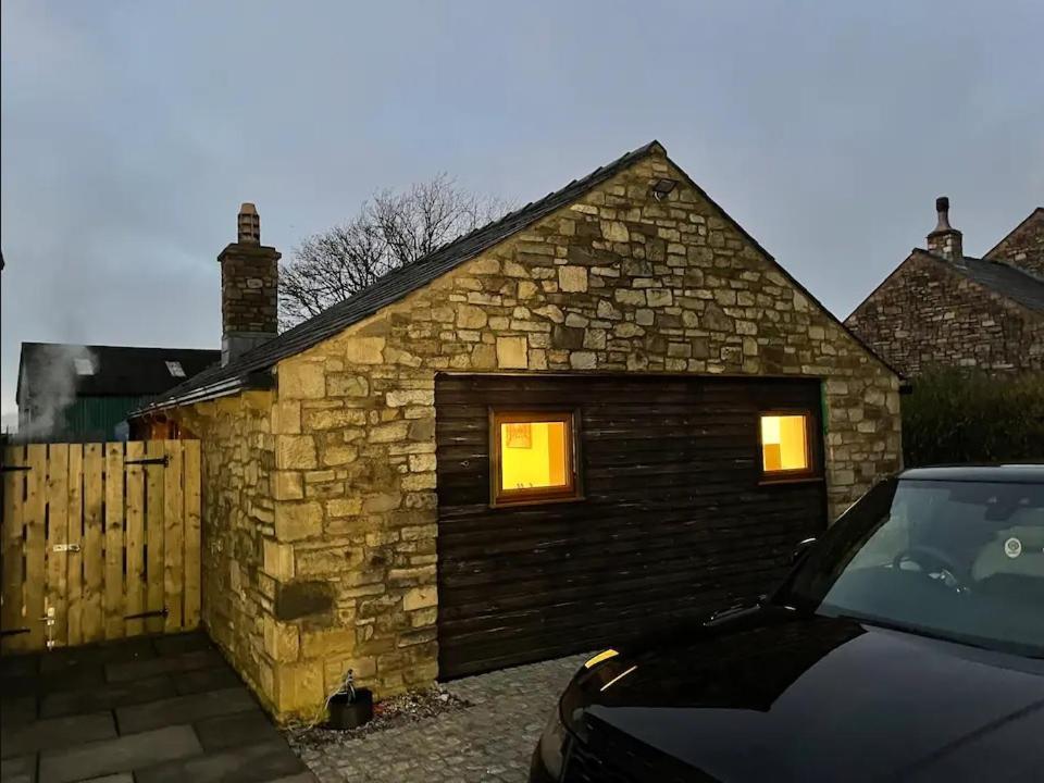 Salcombe Holiday Cottage Wilpshire Exterior photo